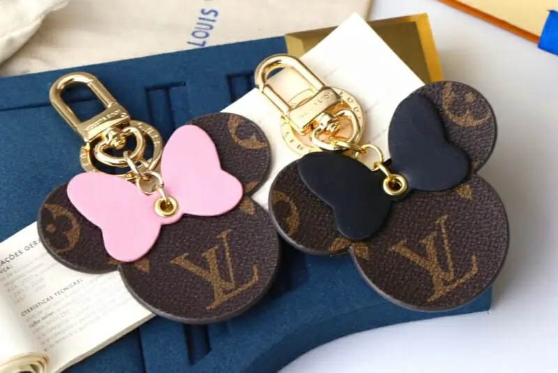 louis vuitton lv key holder and boucle de sac s_1233a163